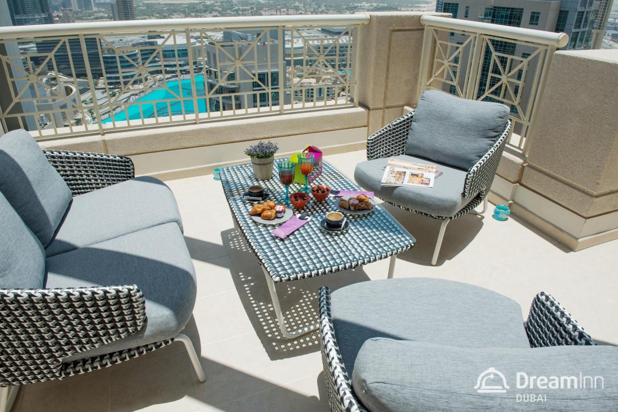 Dream - With Private Terrace, 29 Boulevard Downtown Apartment