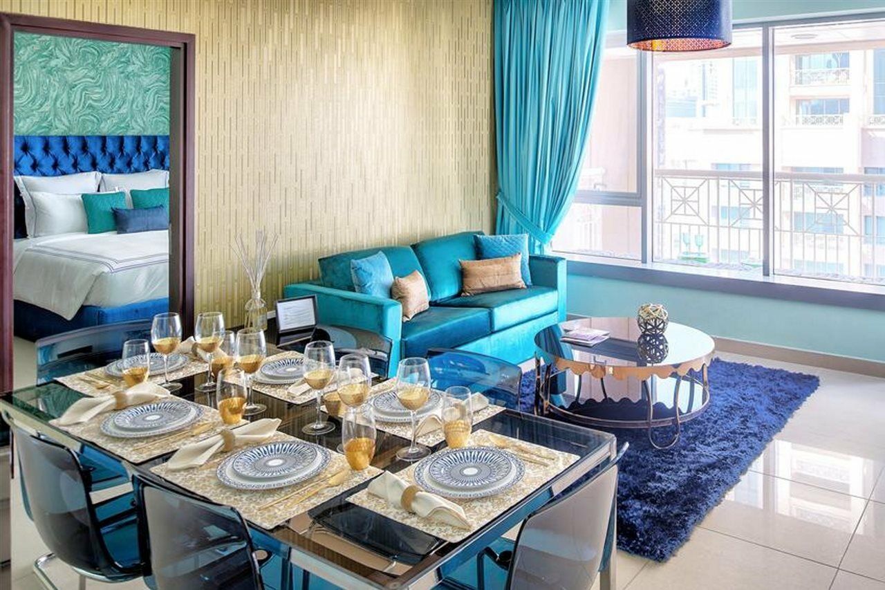 Dream - With Private Terrace, 29 Boulevard Downtown Apartment