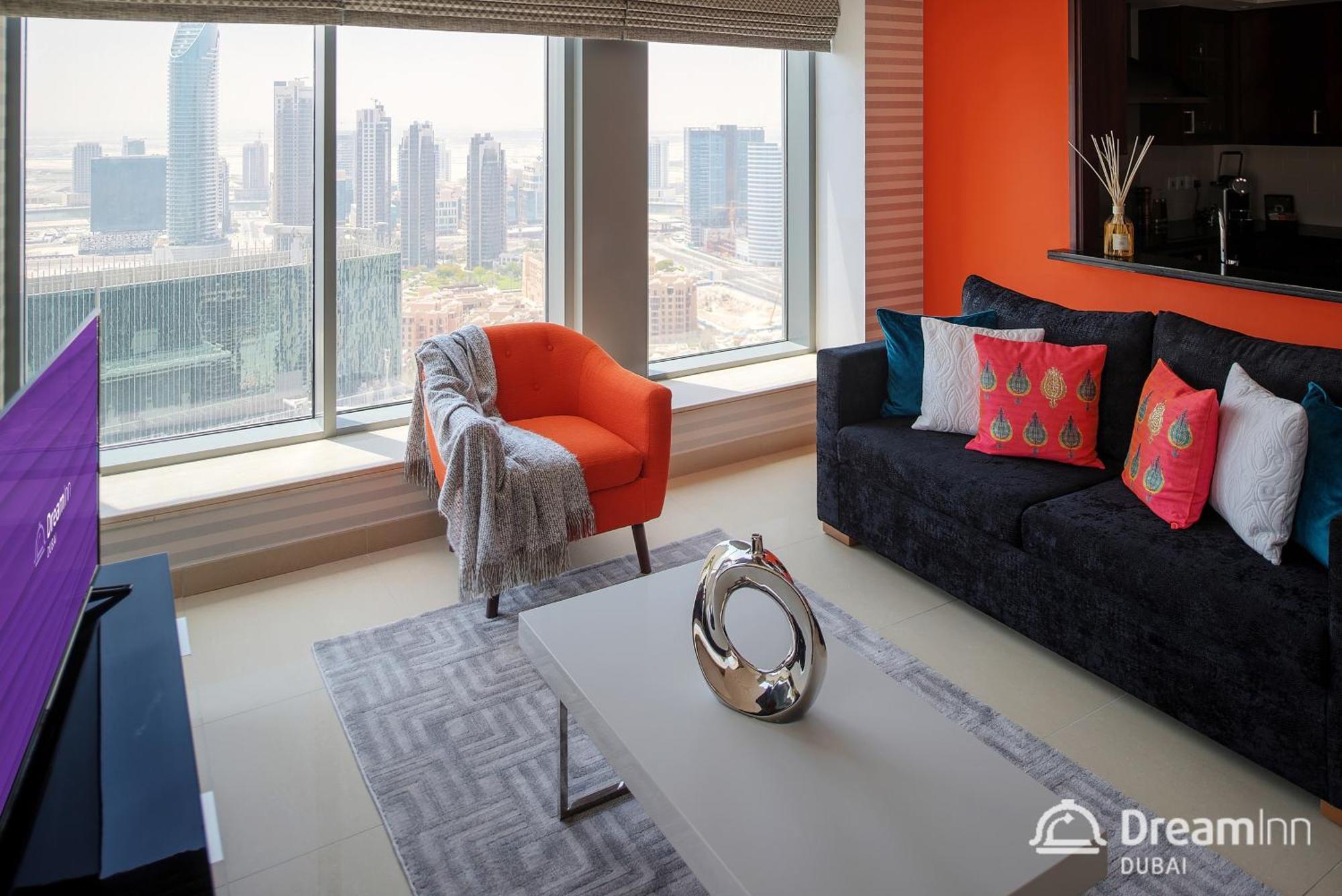 Dream - With Private Terrace, 29 Boulevard Downtown Apartment *